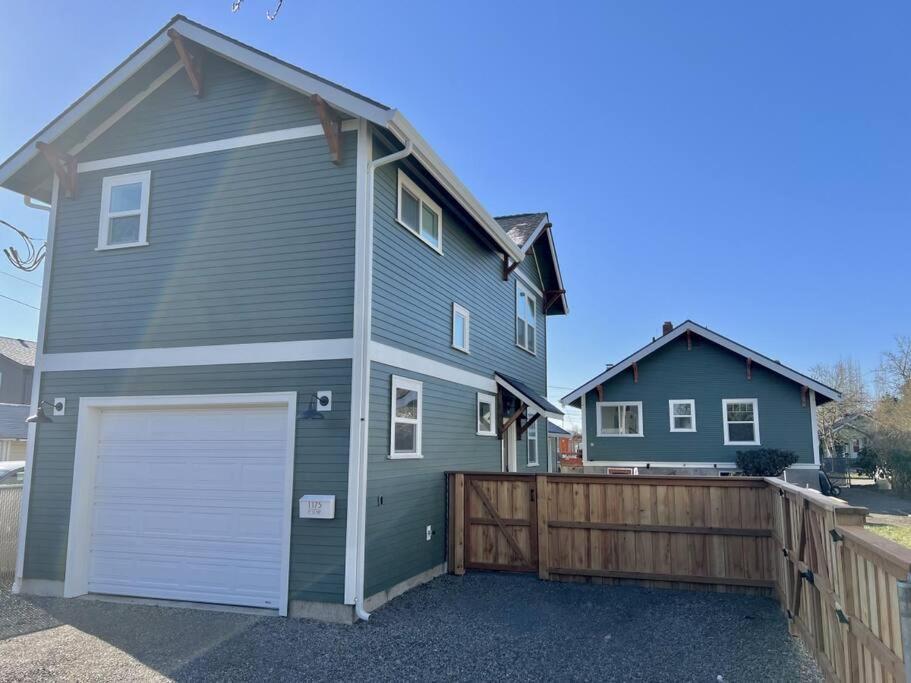 Brand New Custom Built Cottage In Downtown W/Pool! Salem Esterno foto